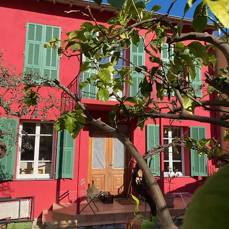 Дом отдыха Maison De Avec Jardin